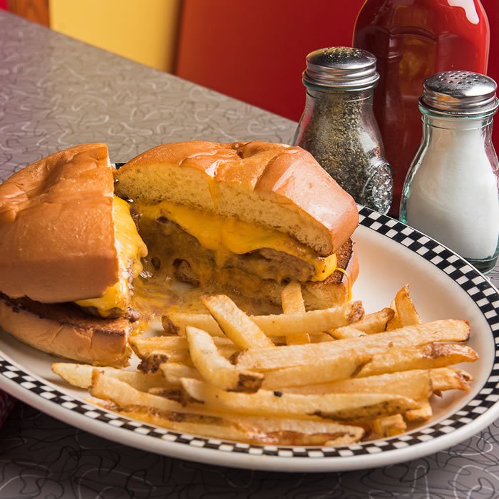 BURGERS & SANDWICHES